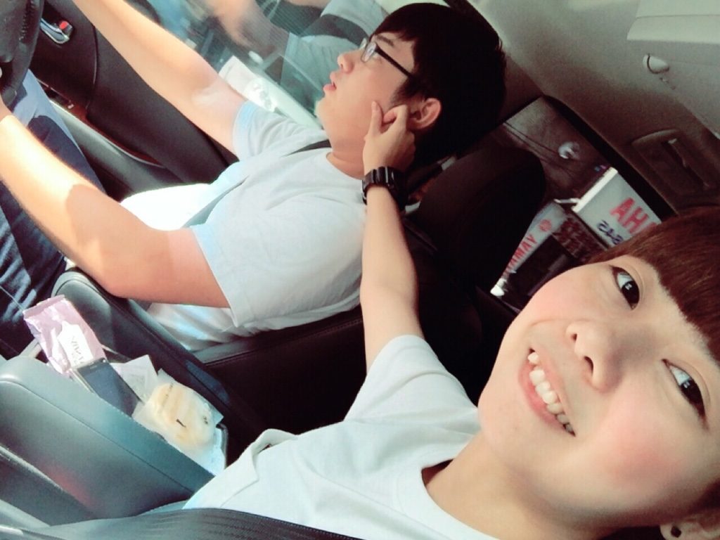 車上的傻笑時光 🚙